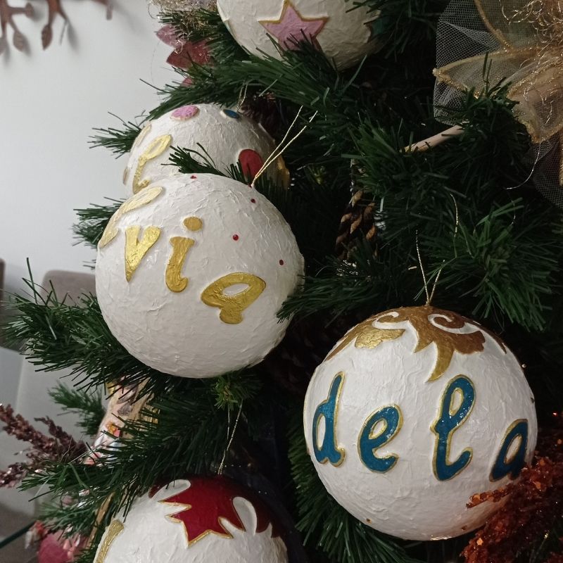 Bola personalizada con nombre y estrellas decolores - Imagen 6