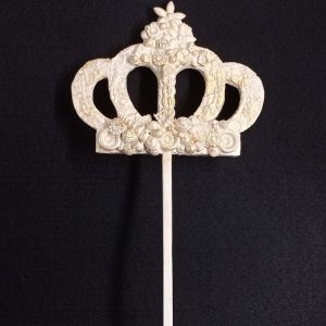 Punta de árbol Baltasar Beis y dorado con flores y hoja