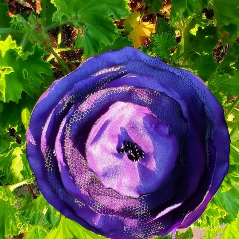 Flor tela morada brillo - Imagen 2