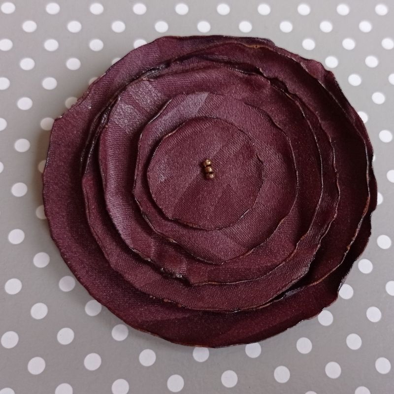 Flor tela dura marron - Imagen 2