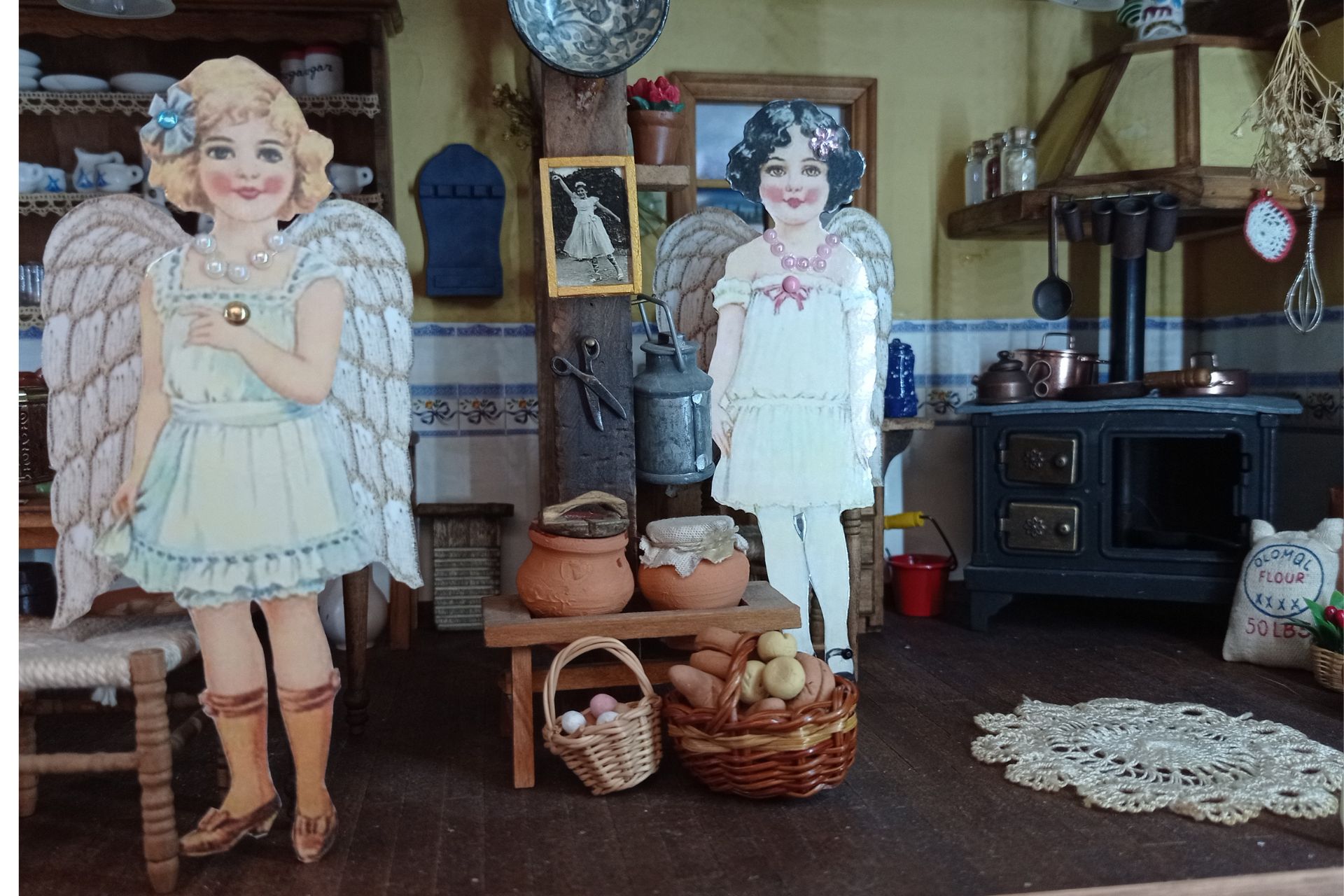 Angelito papel niña rubia con polainas - Imagen 3