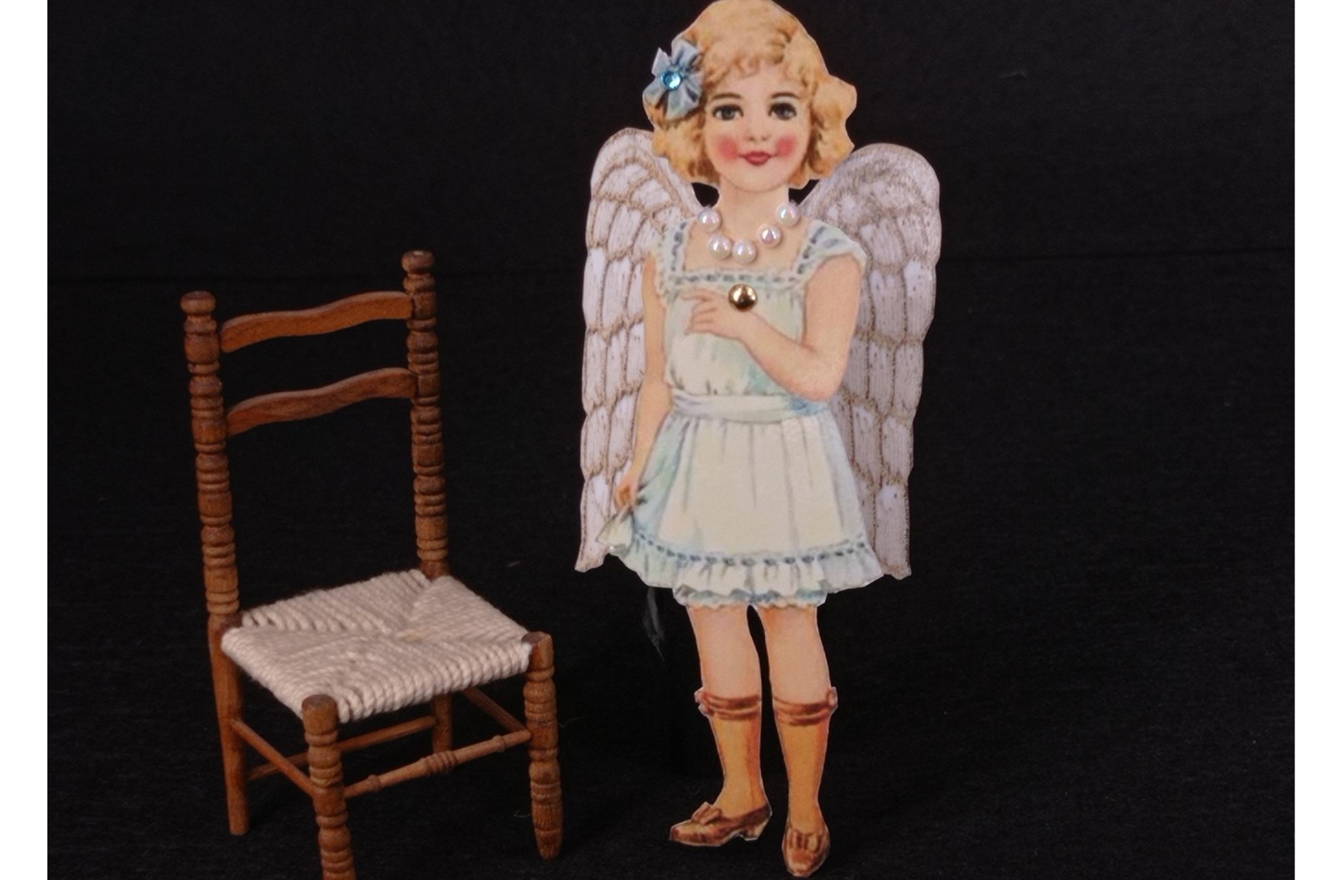 Angelito papel niña rubia con polainas - Imagen 2