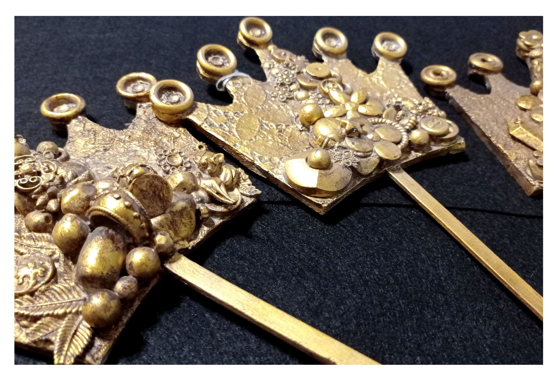 Punta de árbol Gaspar oro viejo con cervatillo - Imagen 8