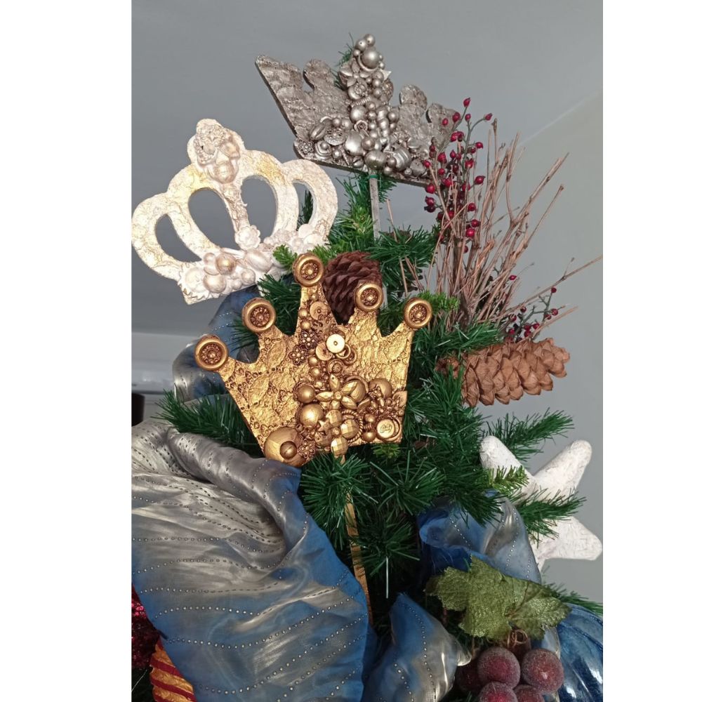 Punta de árbol Baltasar beis y dorado con calavera - Imagen 6